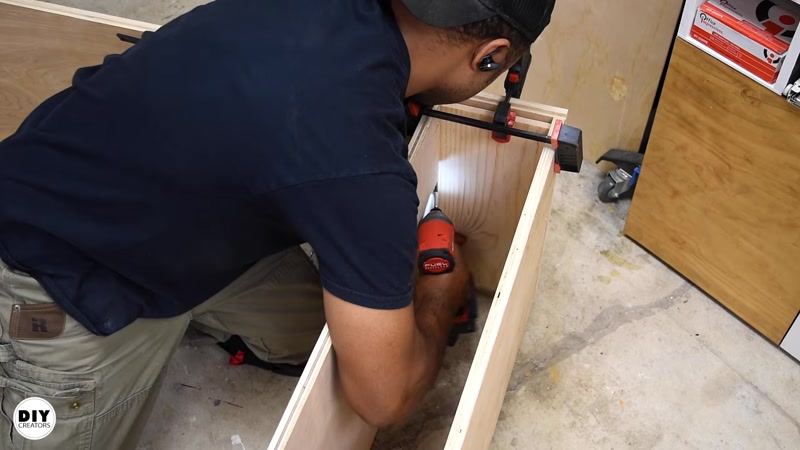 Step 3: Cut the Dado Joint for the Middle Divider